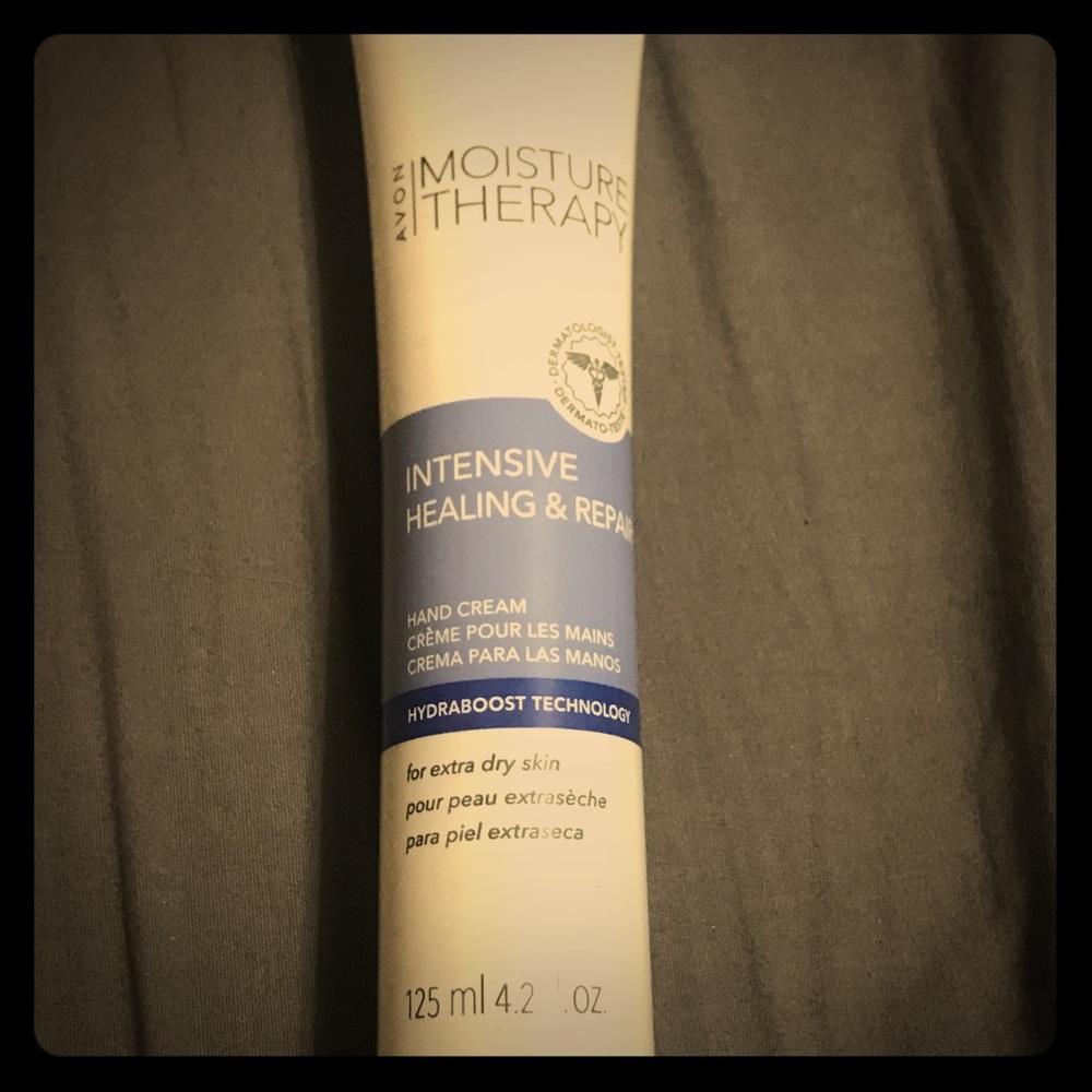 Avon Moisture Therapy
